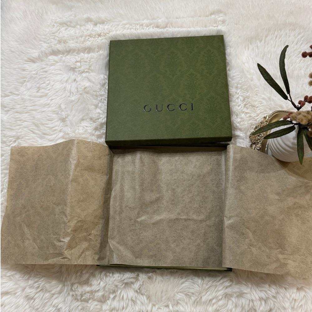Authentic Gucci Empty Green Gift Box | Luxury Designer Packaging 10x10 - Picture 3 of 6